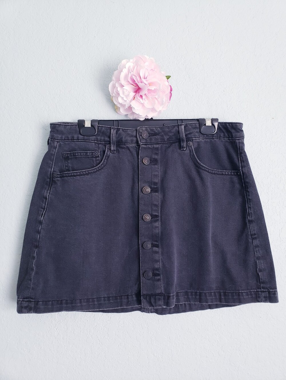 American Eagle Outfitters Black Button-Front Denim Mini Skirt